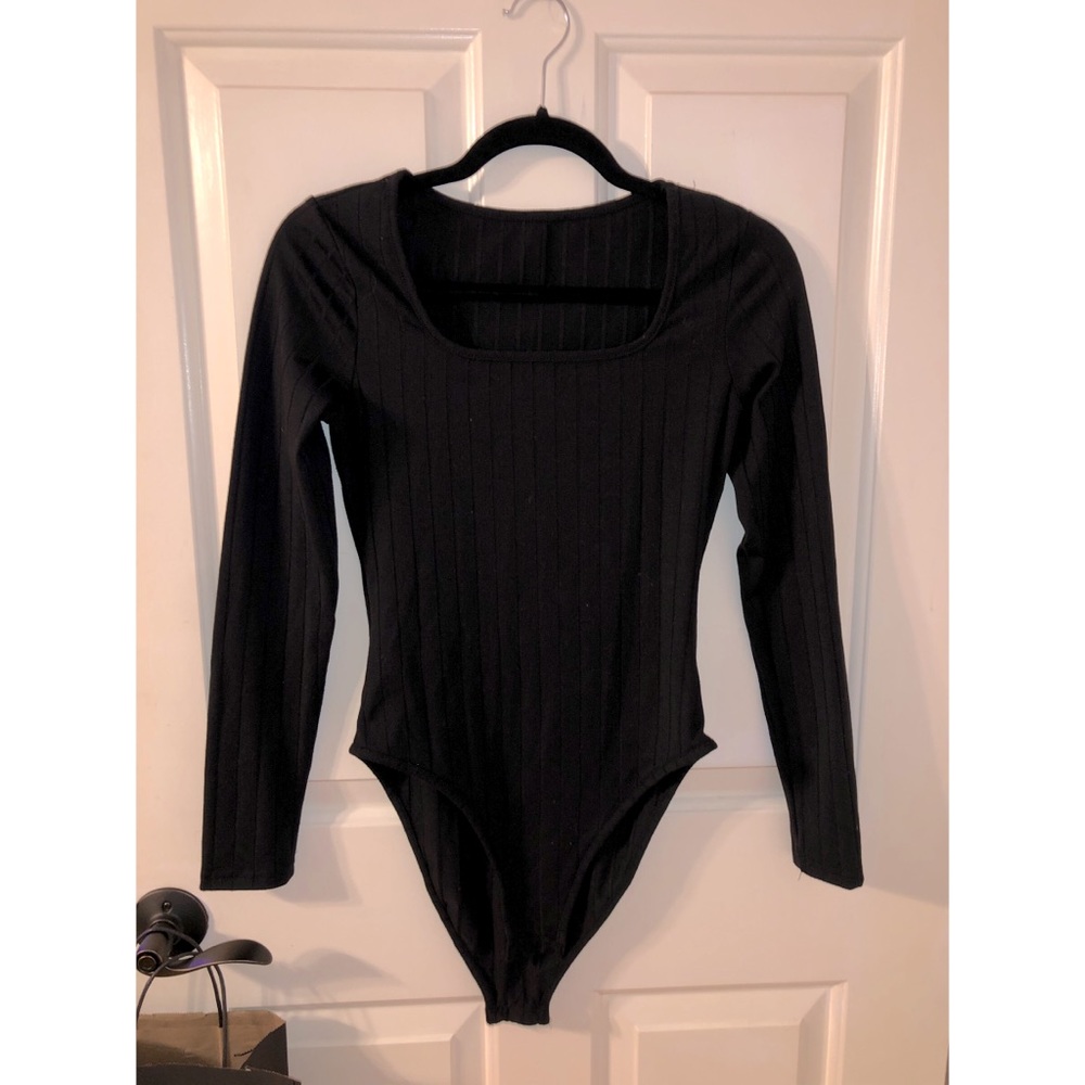 Verdusa Women's Long Sleeve Square Neck Boodysuit